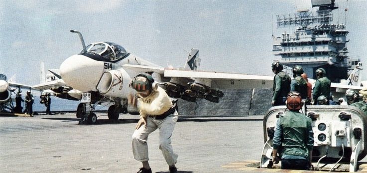 A-6C_VA-165_on_cat_of_USS_America_CVA-66