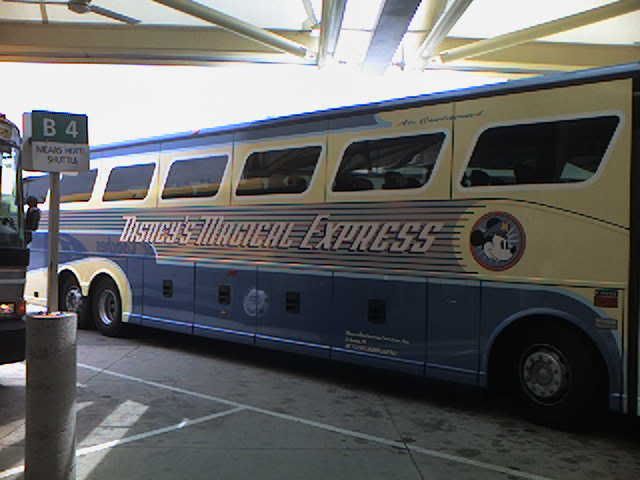 Hols-Disneybus.jpg