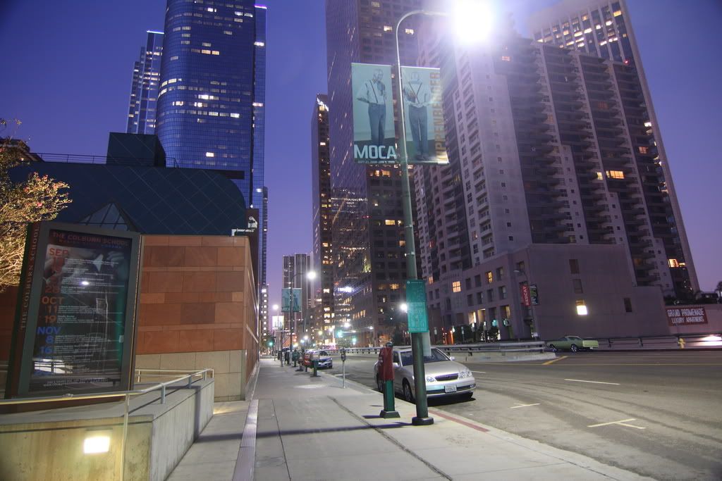 IMAGE: http://i192.photobucket.com/albums/z114/usingthejohn/GrandAve2.jpg