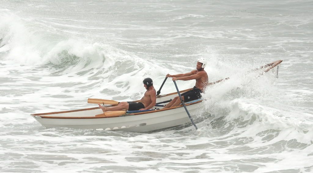 IMAGE: http://i192.photobucket.com/albums/z114/usingthejohn/People/Enjoytheride.jpg