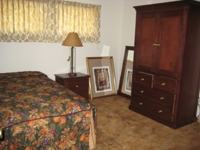 Bedroom with Hotel Furniture