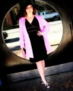 IMAGE: http://i192.photobucket.com/albums/z127/clickmypicture/l_9b4fb77f33eb8c24021a914368073f60.jpg