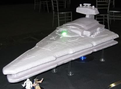 StarDestroyerCake.jpg