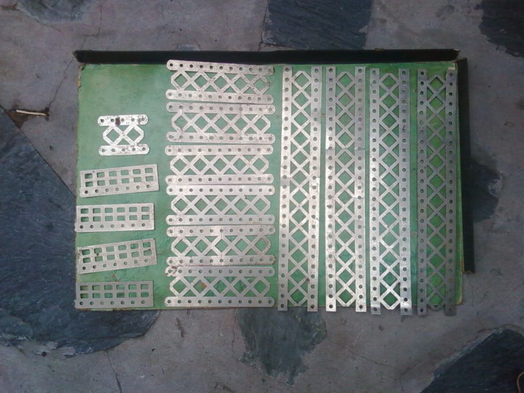 Mecano un juguete antiguo Mecano un juguete antiguo