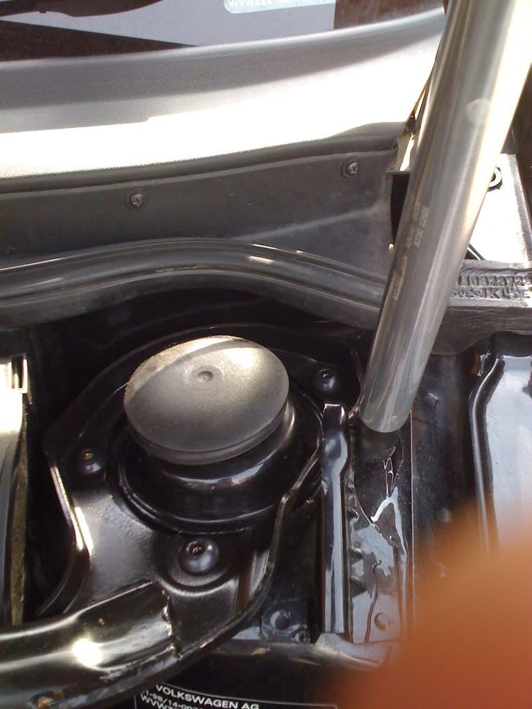 Front/Rear Strut Brace MkIV (Mk4) Golf & Bora ukmkivs