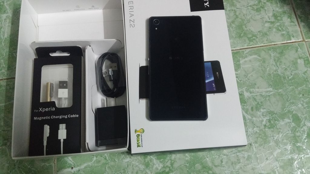 Xả lô Sony Xperia Z fullbox giá hot chỉ 3tr7 - 4