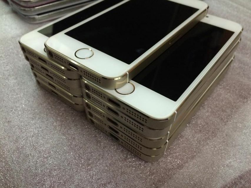 Xả lô Iphone 5s silver full pk 5tr5 và ipad air 7tr7 - 2