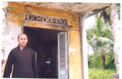 Xin Các bạn có lòng hảo tâm phát tâm mỗi người 1 viên gạch xây chùa nghèo đang dỡ dan