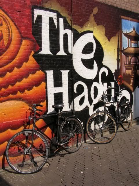 100607TheHaguegraffiti.jpg