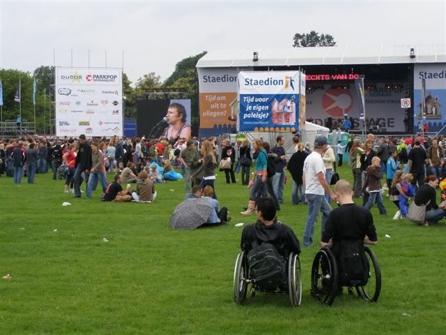 240607totalstageMAUMAUandwheelchair.jpg