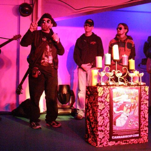 221109HighTimesCup2009openingscerem.jpg