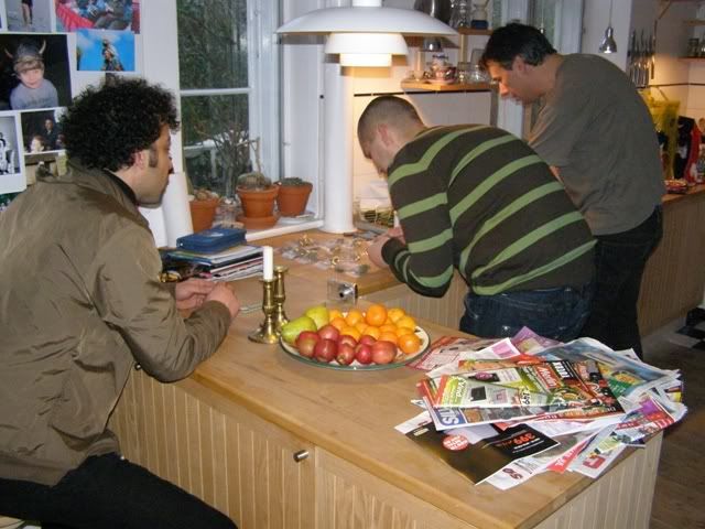 011207kitchenEsbenKK.jpg