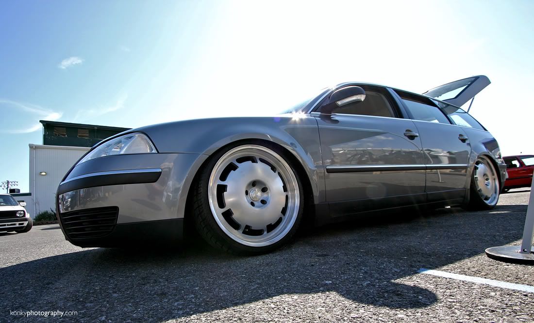 http://i192.photobucket.com/albums/z319/djkonky/Volkswagen/IMG_2652goodsm.jpg