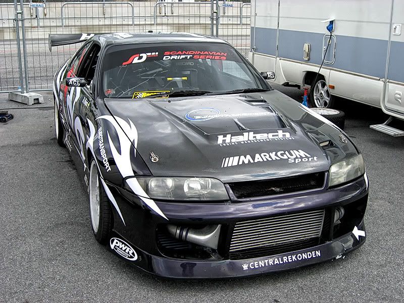 http://i192.photobucket.com/albums/z88/supersupra87/Drifting/IMG_3917.jpg