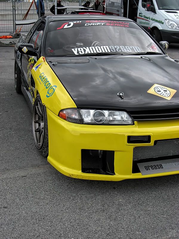 http://i192.photobucket.com/albums/z88/supersupra87/Drifting/IMG_3924.jpg
