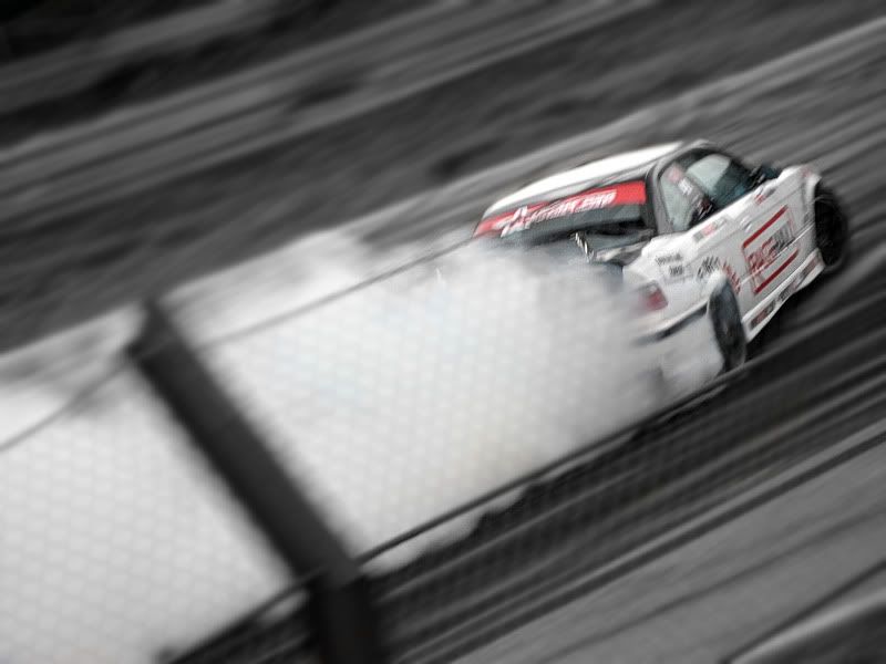 http://i192.photobucket.com/albums/z88/supersupra87/Drifting/IMG_3993.jpg