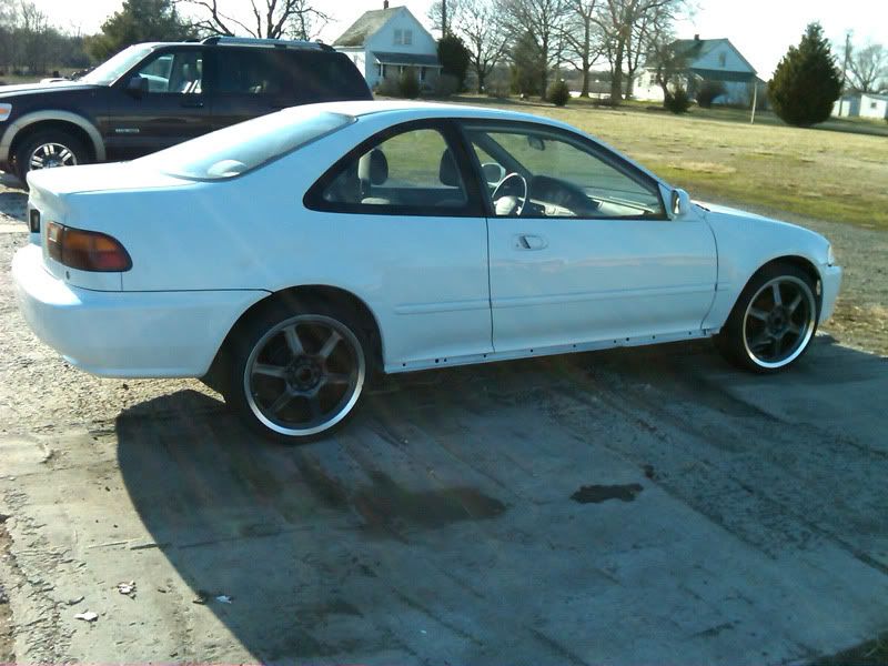 http://i192.photobucket.com/albums/z88/supersupra87/civic2.jpg
