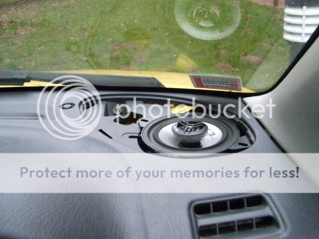 suzuki swift door speaker size