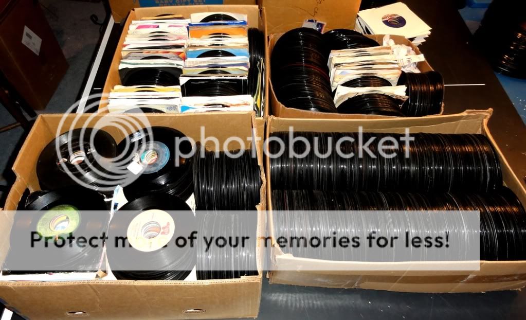 Bulk Lot of 200 45 RPM Records 60s 70s 80s for Art Crafts Decorations 